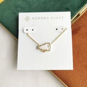 Kendra Scott Gold Cheer Necklace in White mother-of-pearl